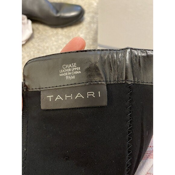 Tahari High Knee Boots 9.5 Black Leather Flats Minimalist Old Money Comfort - Picture 15 of 16
